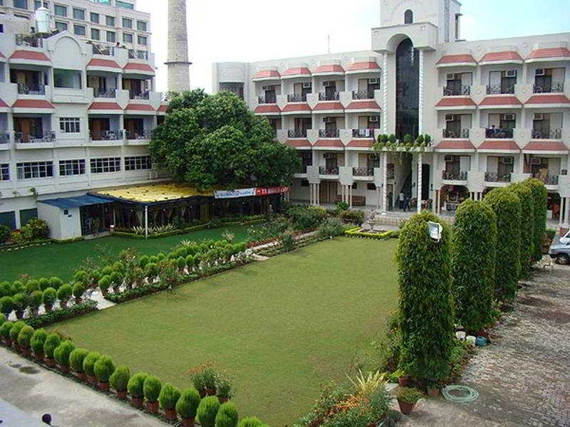 Hotel Surya, Kaiser Palace Varanasi Bagian luar foto