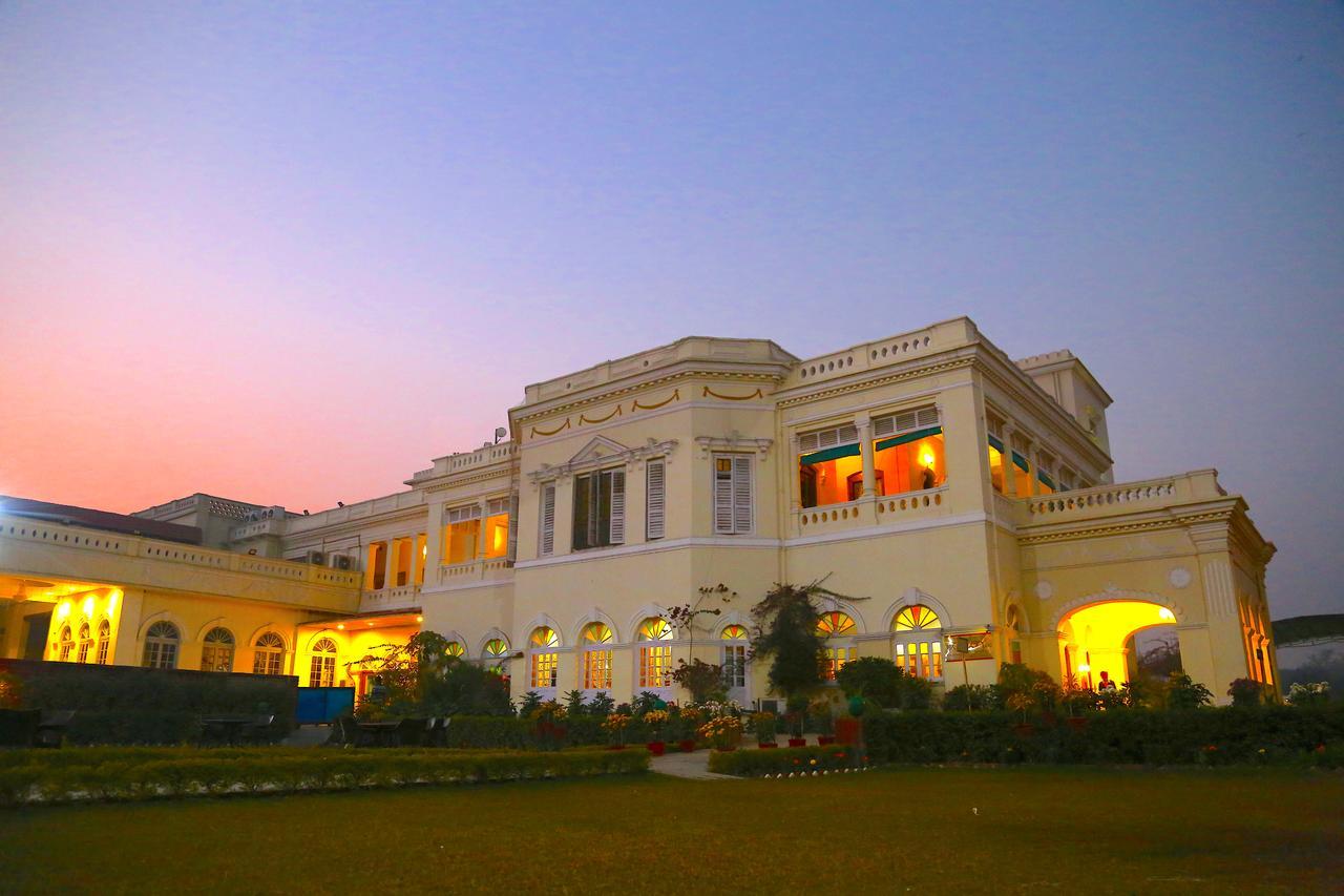 Hotel Surya, Kaiser Palace Varanasi Bagian luar foto